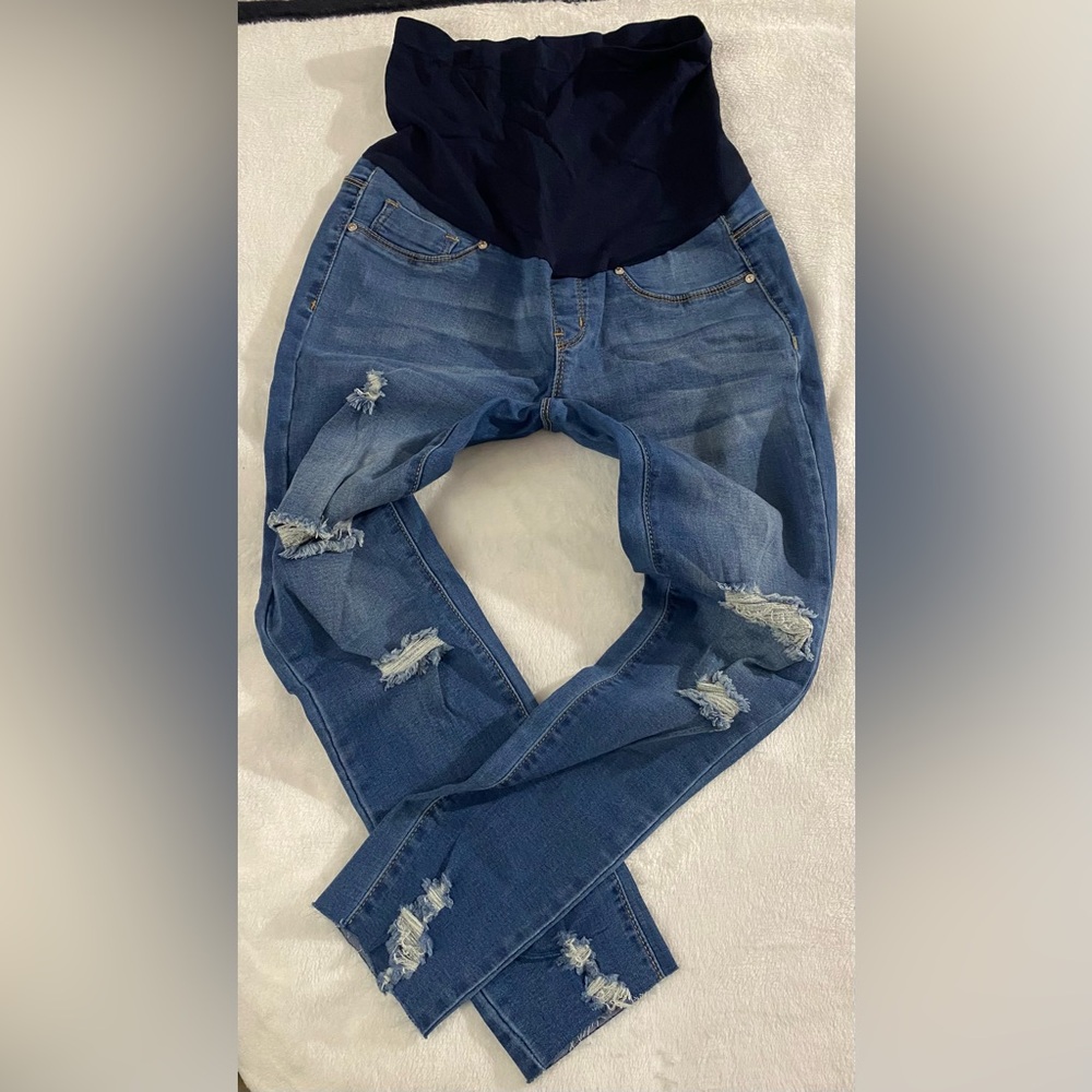 Maternity ankle jeans size M